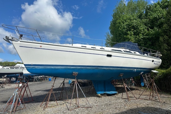 Picture Of: 2002 Catalina 400 mkII 