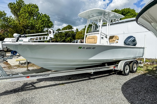 Picture Of: 2014 Sportsman Masters 247 Bay Boat 