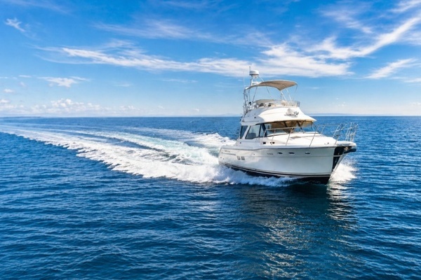 Picture Of: 2022 Cutwater C-32 CB R&J