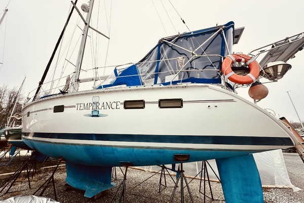 Picture Of: 1995 Hunter  Temperance