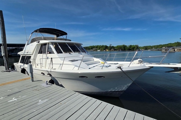Picture Of: 2008 Meridian 490 Pilothouse Runaway