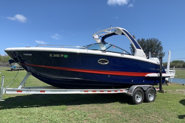 Picture Of: 2023 Chaparral 270 OSX 