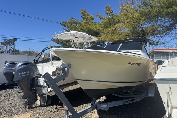 Picture Of: 2013 Sea Hunt Escape 234 LE 