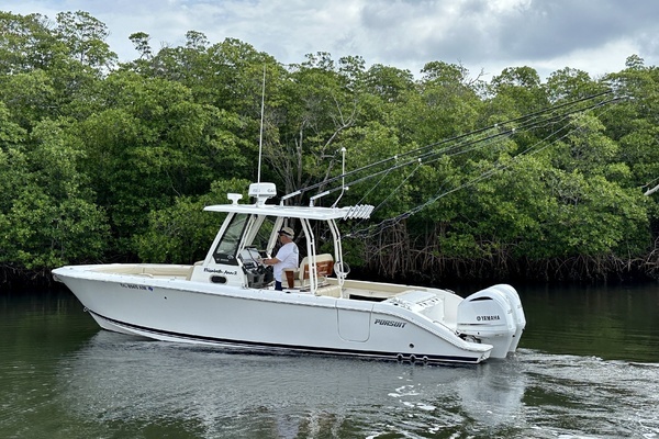 Picture Of: 2019 Pursuit S288 CC 