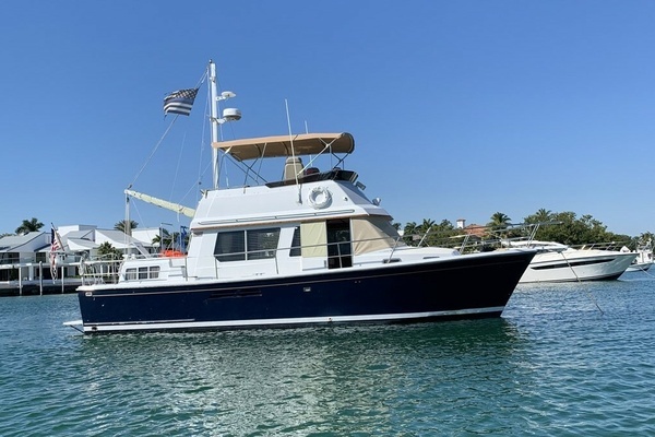 Picture Of: 1997 Sabreline 36 Fast Trawler TRES DIAS III