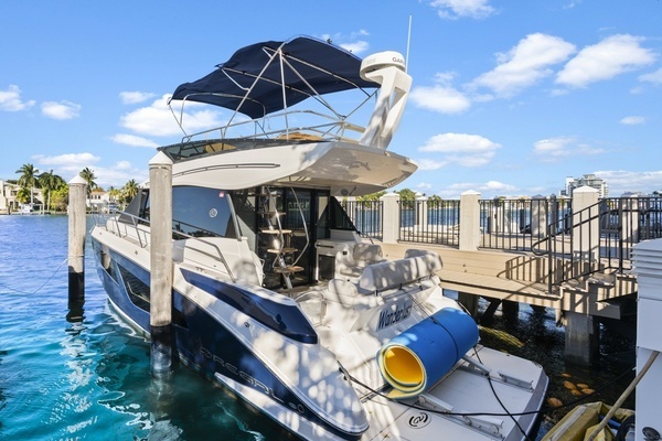 Picture Of: 2020 Regal 42 Fly Wanderlust