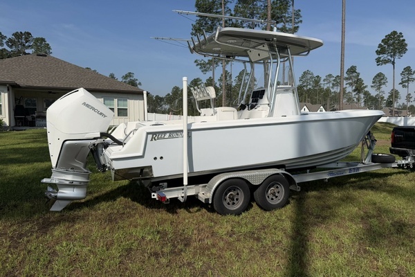 Picture Of: 2019 Reef Runner 230XS 