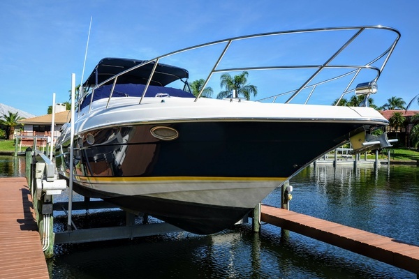 Picture Of: 2005 Regal 3560 Express 