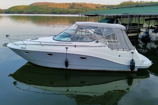 Picture Of: 2008 Rinker 280 Express Cruiser 