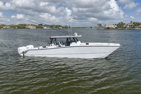 Picture Of: 2020 Freeman 42LR Quick Sweep 