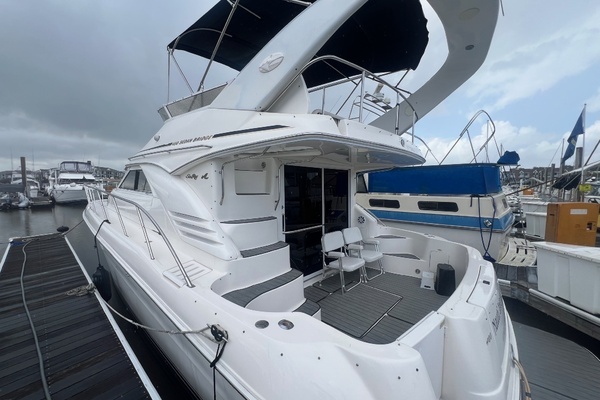 Picture Of: 1997 Sea Ray 400 Sedan Bridge 