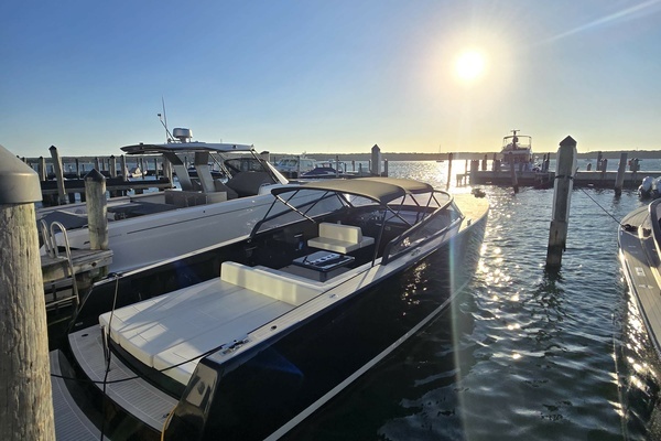 Picture Of: 2016 VanDutch  SPECTRE