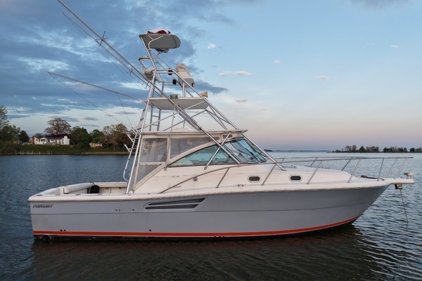 Picture Of: 2000 Pursuit 3400 Old Fashioned