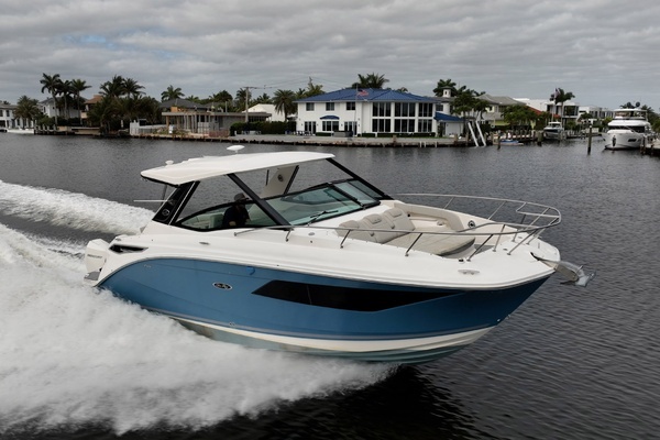 Picture Of: 2021 Sea Ray Sundancer 320 Outboard MOJO