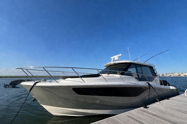 Picture Of: 2023 Boston Whaler 405 Conquest 