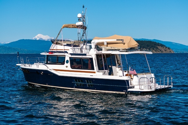 Picture Of: 2020 Ranger Tugs R-41 CB Rhondaveu
