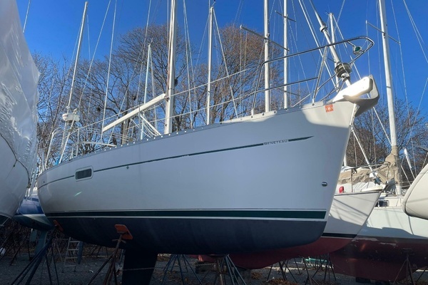 Picture Of: 2000 Beneteau Oceanis 361 In Stock