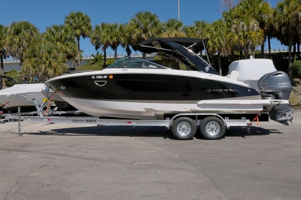 Picture Of: 2017 Regal 29 OBX 