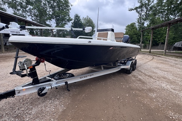 Picture Of: 2023 Skeeter SX2350 