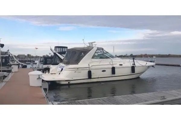 Picture Of: 2002 Cruisers 3870 2002 Cruisers 3870