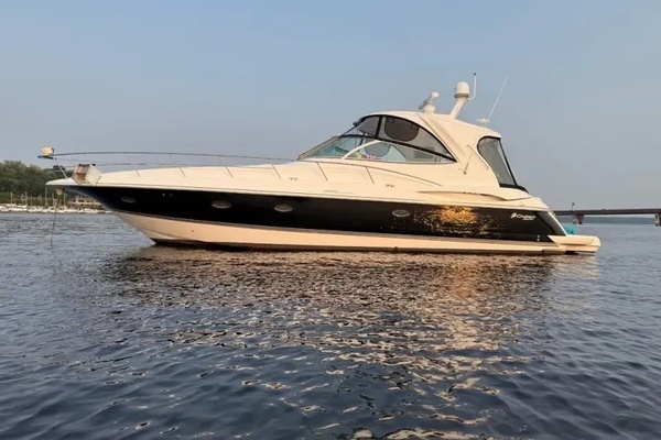 Picture Of: 2008 Cruisers 460 Express 2008 Cruisers 460 Express