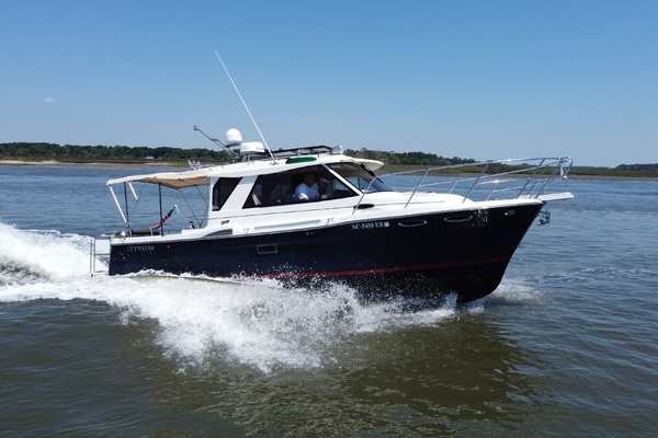 Picture Of: 2016 Cutwater C-28 LE Seahorse