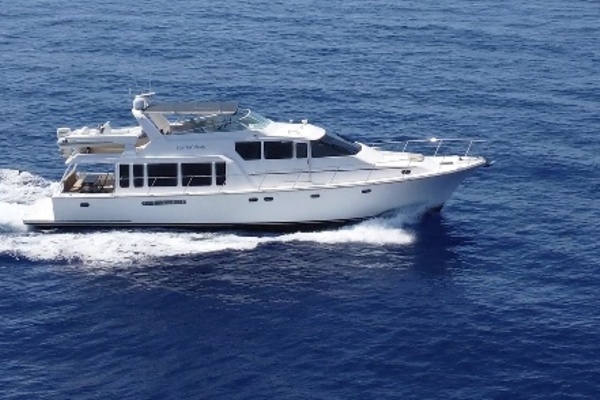 Picture Of: 2001 Pacific Mariner  