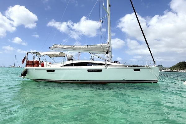 Picture Of: 2013 Bavaria Vision 46 Blur