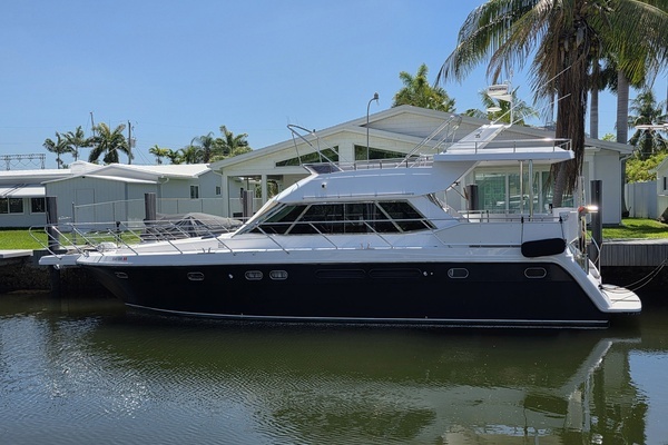 Picture Of: 2001 Horizon Sundeck 