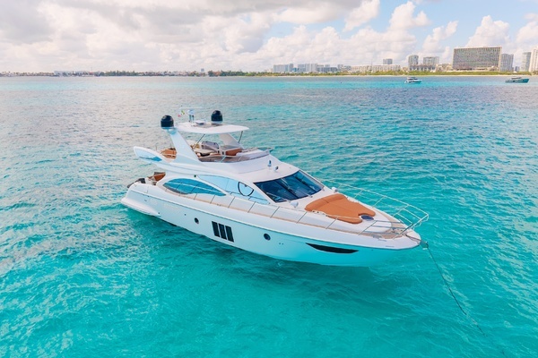 Picture Of: 2011 Azimut 58 Fly GOLDEN SUN