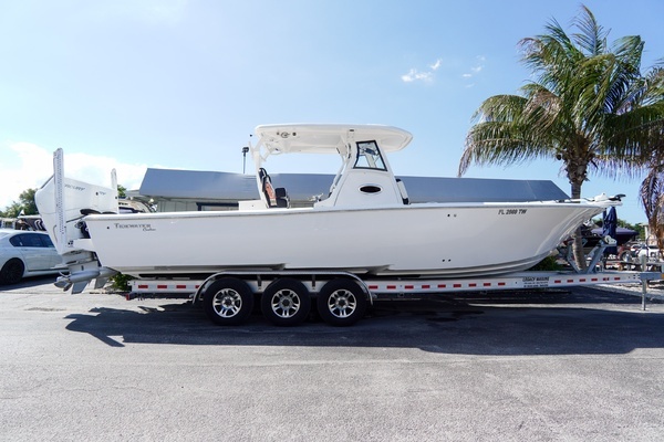 Picture Of: 2025 Tidewater 3100 Carolina Bay 