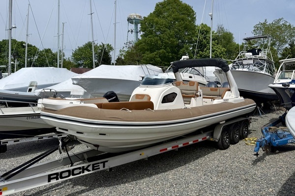 Picture Of: 2024 Zodiac Medline 9 