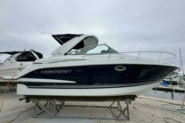 Picture Of: 2018 Monterey 295 Sport Yacht 