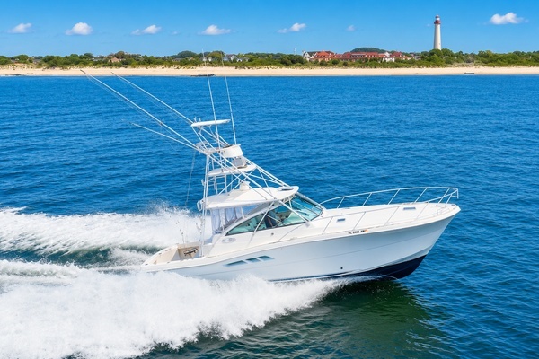 Picture Of: 2008 Rampage 41 Express Empty Pockets