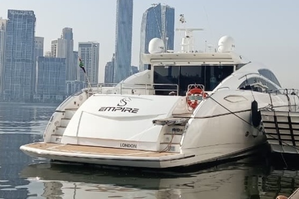 Picture Of: 2006 Sunseeker Predator 82 