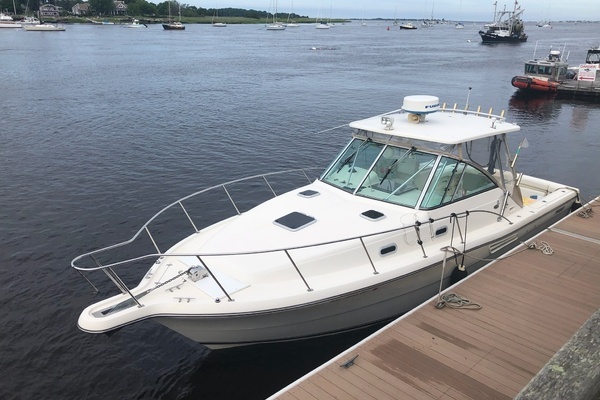 Picture Of: 2003 Pursuit Express LUTORIA