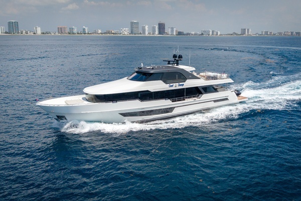 Picture Of: 2025 Ocean Alexander 32L Cool Change 