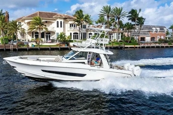 Picture Of: 2022 Boston Whaler  