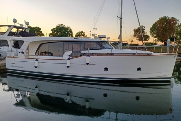 Picture Of: 2020 Greenline 40 