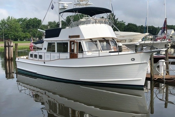 Picture Of: 2001 Grand Banks  