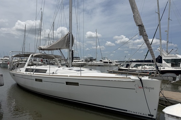 Picture Of: 2017 Beneteau  