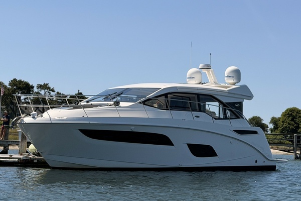 Picture Of: 2017 Sea Ray 460 Sundancer Today's Reward