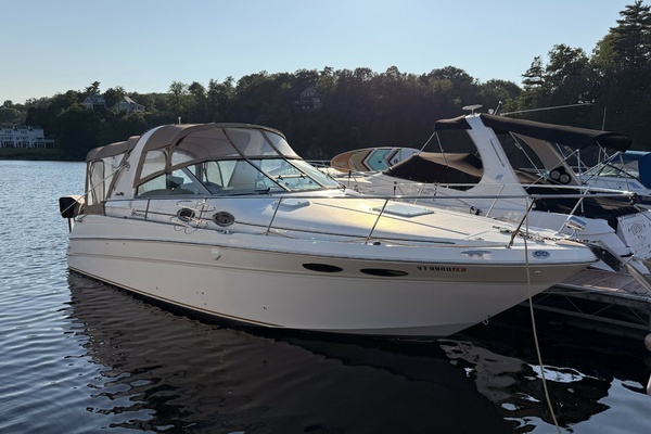 Picture Of: 2001 Sea Ray  MAKING MEMORIES