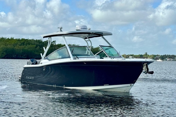 Picture Of: 2023 Blackfin 272 DC 