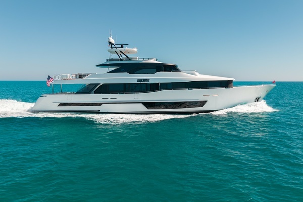Picture Of: 2022 Ocean Alexander OA 37L DREAMS