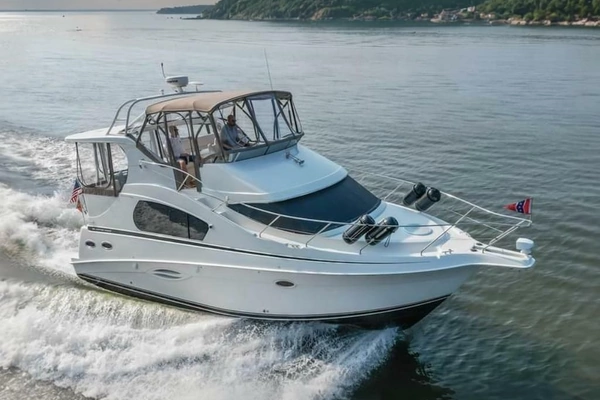 Picture Of: 2007 Silverton 35 Motor Yacht 