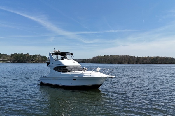 Picture Of: 2007 Silverton 36 Convertible Stress Relief