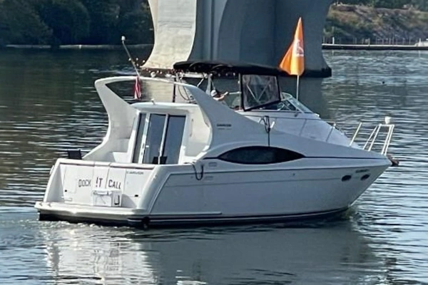 Picture Of: 1999 Carver 350 Mariner 