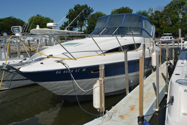 Picture Of: 2004 Bayliner 305 Waves of Blue