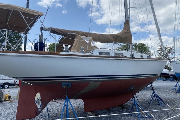 Picture Of: 1977 Allied 42 